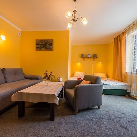 Appartement Willa Przy Deptaku à Szczyrk Extérieur photo