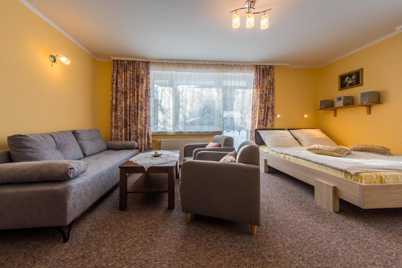 Appartement Willa Przy Deptaku à Szczyrk Extérieur photo